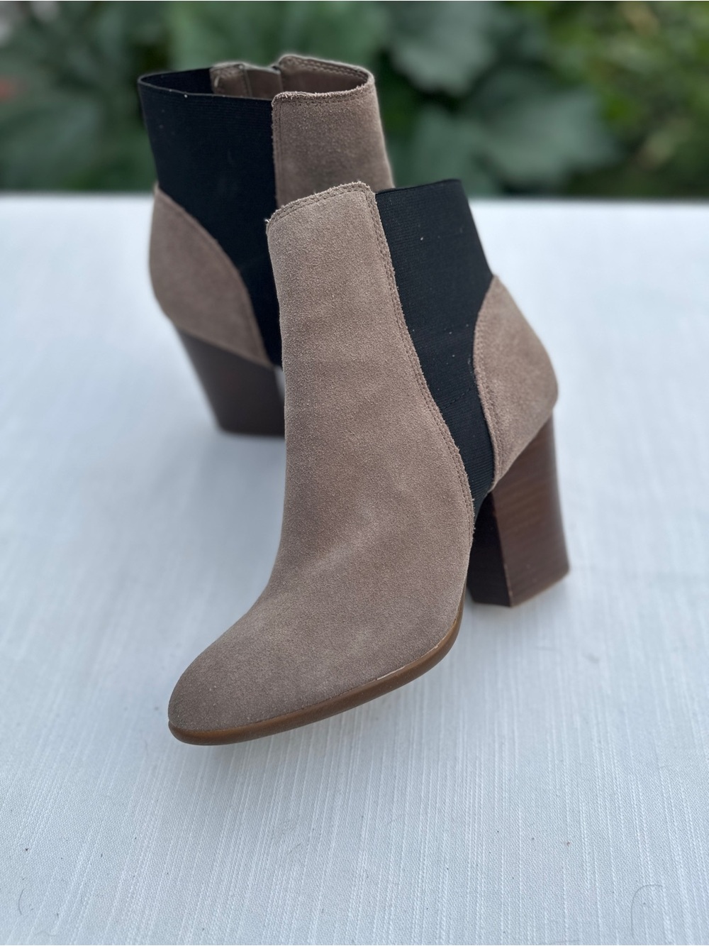 Carlos by Carlos Santana Taupe Suede Chelsea Ankle Boots | 7
